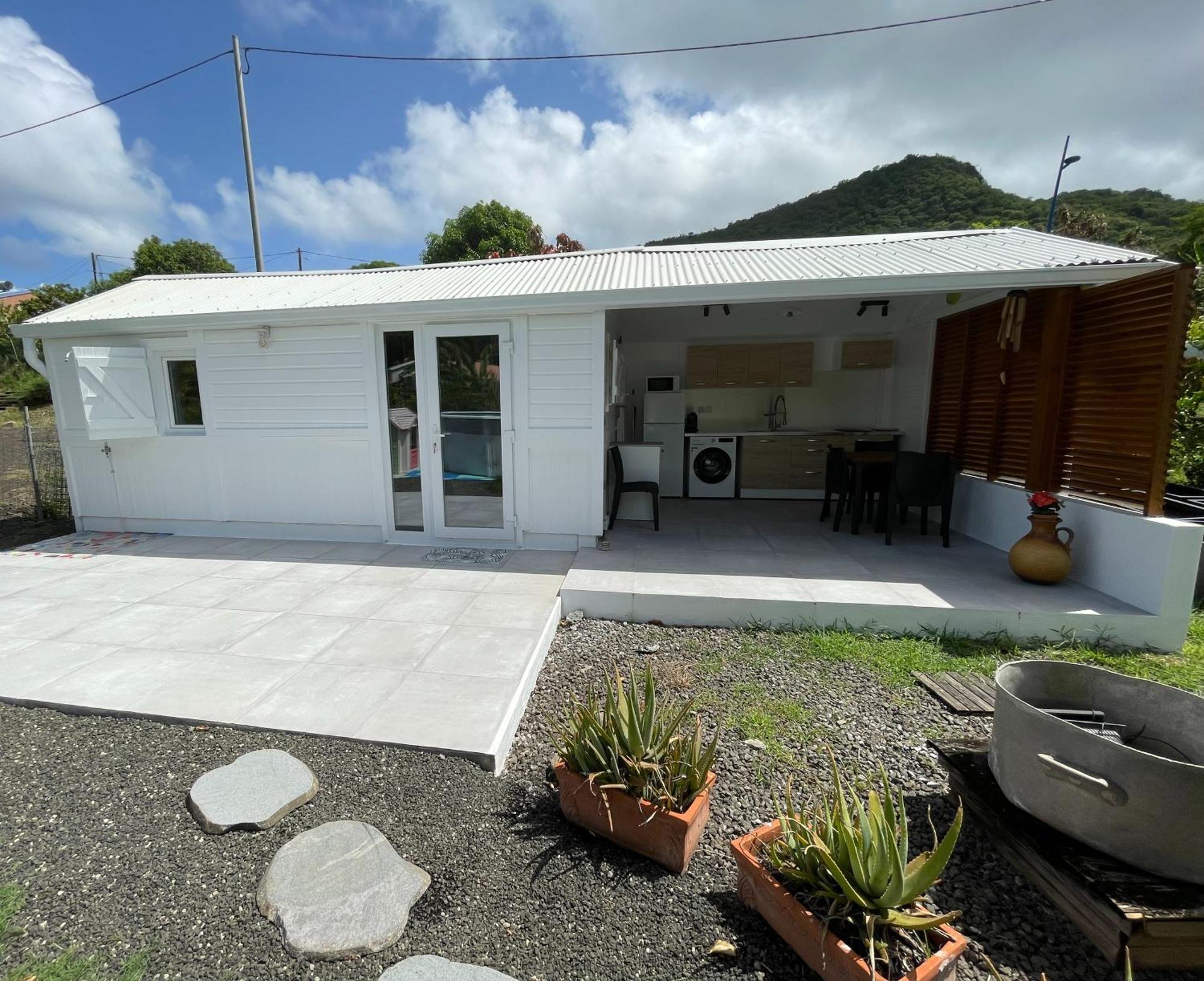 Bungalow "Doussin' Kreyol", Au Calme A 150M De La Plage Grande Anse Zewnętrze zdjęcie