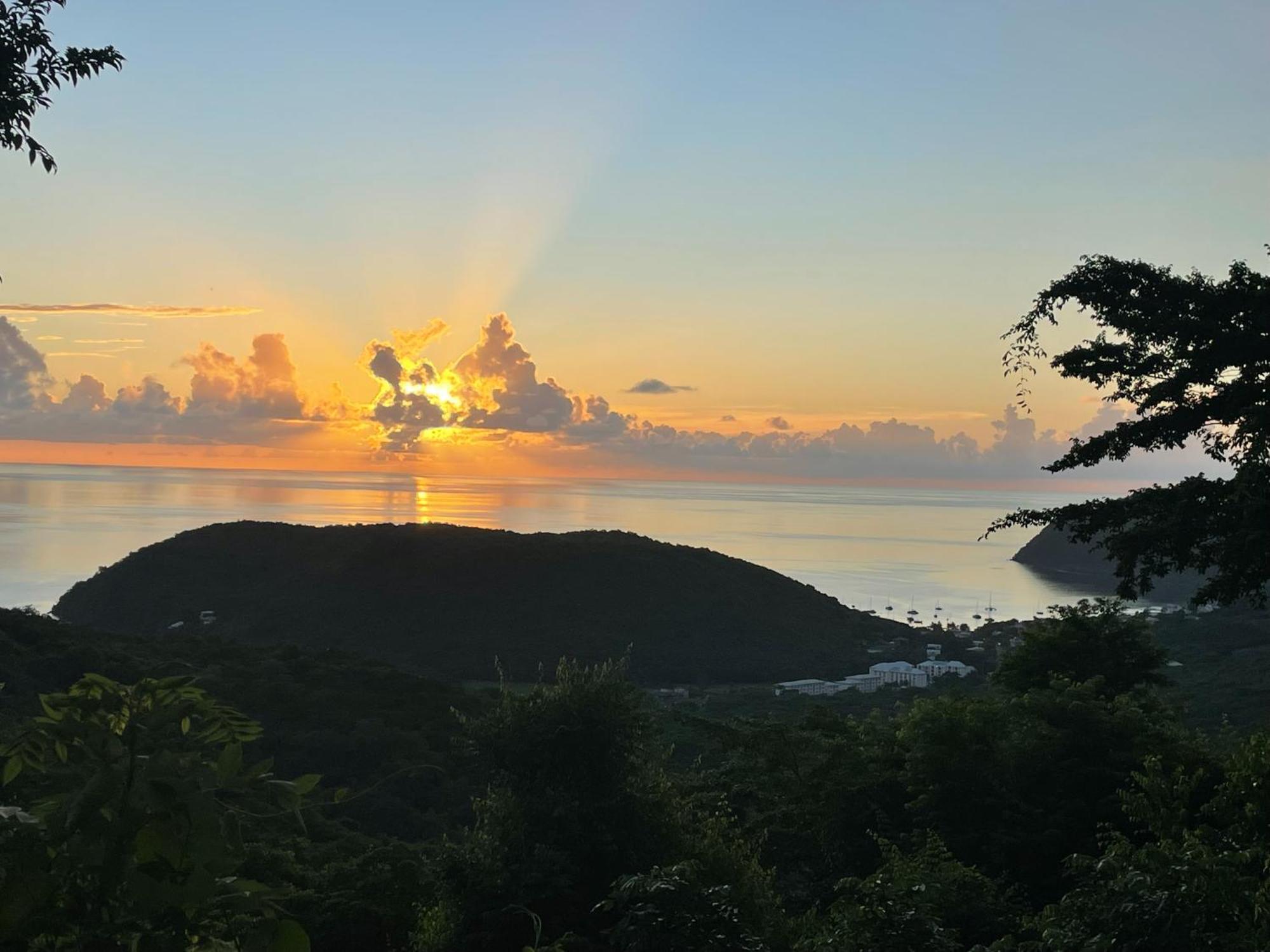 Bungalow "Doussin' Kreyol", Au Calme A 150M De La Plage Grande Anse Zewnętrze zdjęcie